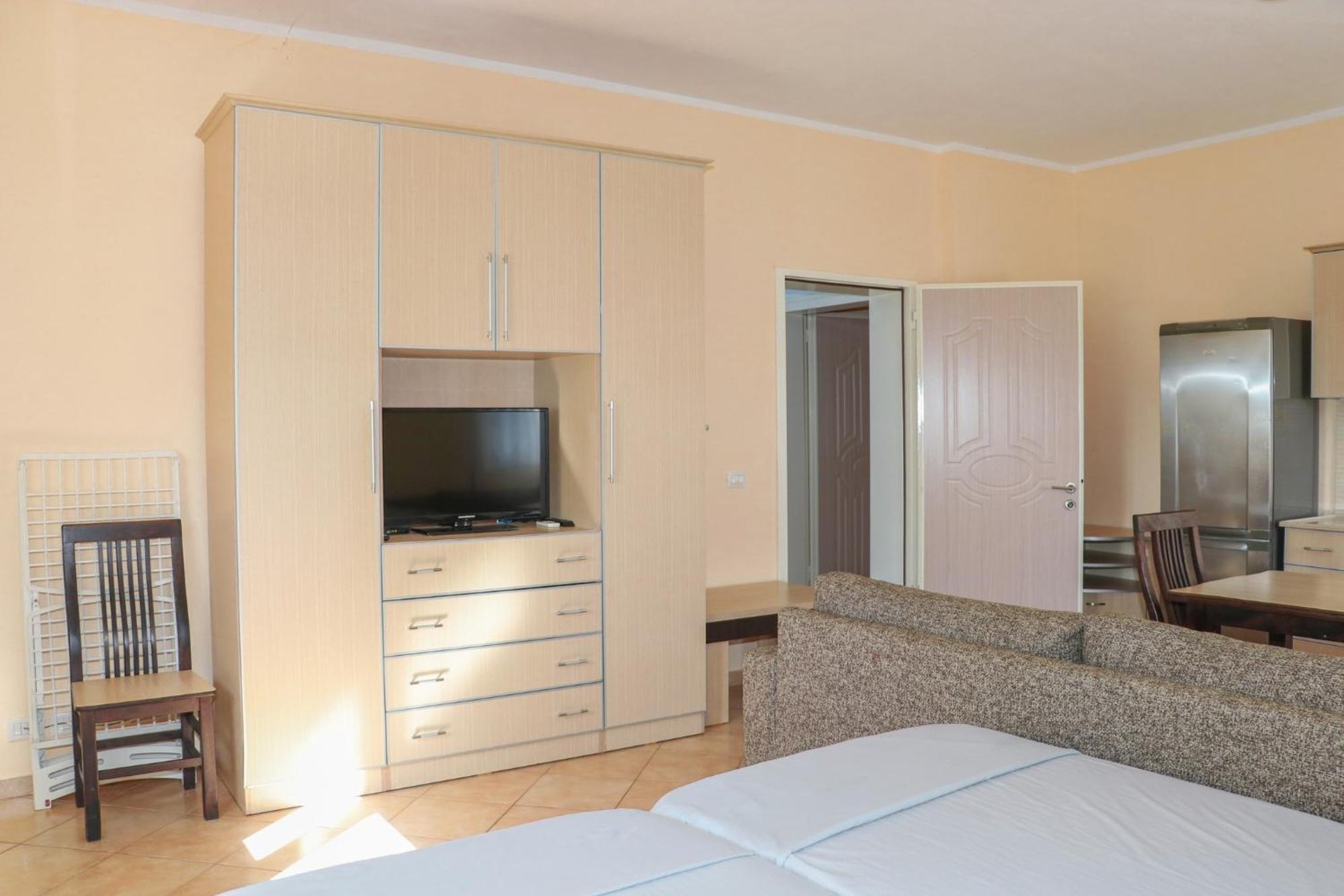 Hotel As Baks-Rrjoll Shkoder Ngoại thất bức ảnh