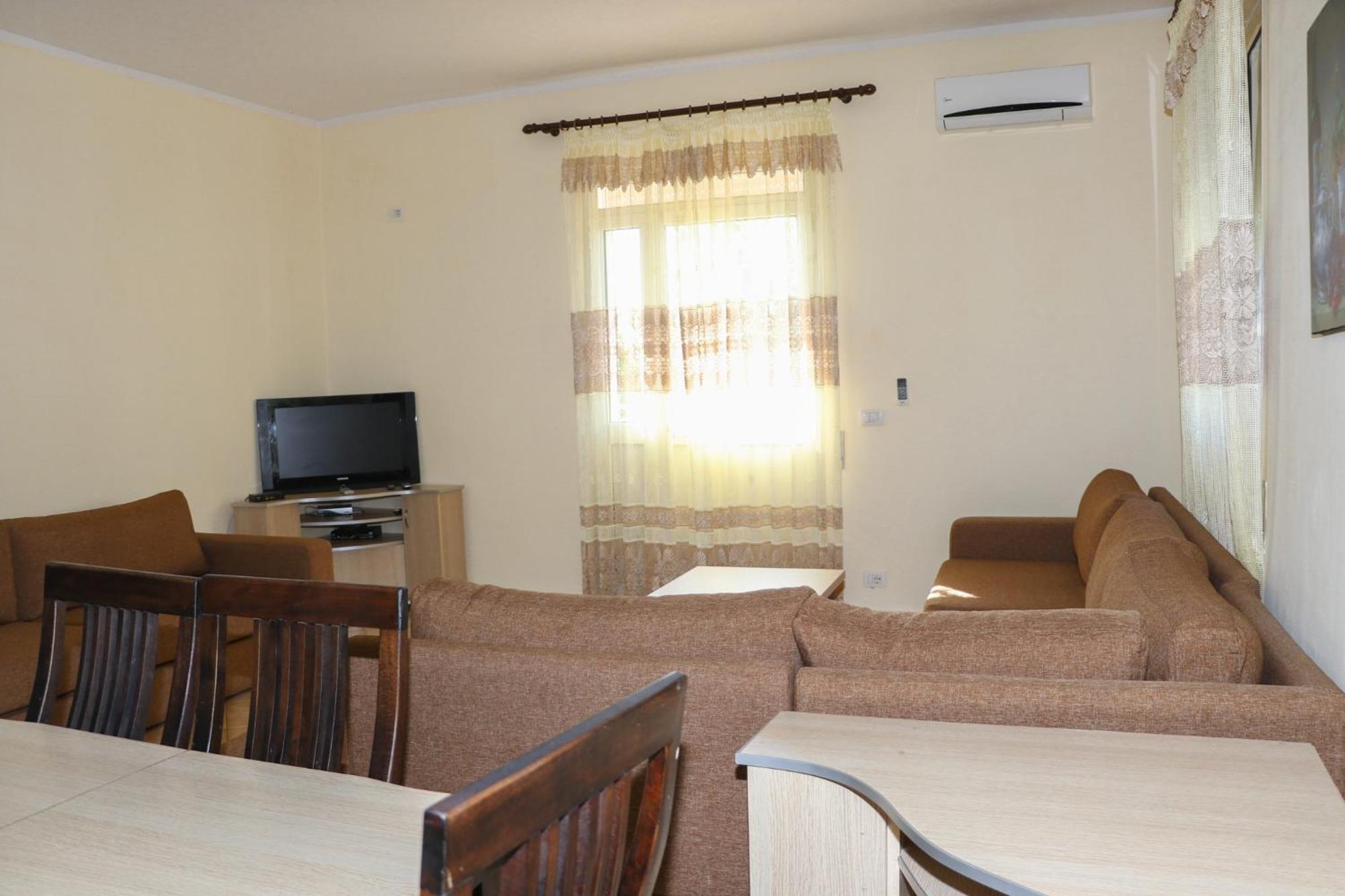 Hotel As Baks-Rrjoll Shkoder Ngoại thất bức ảnh